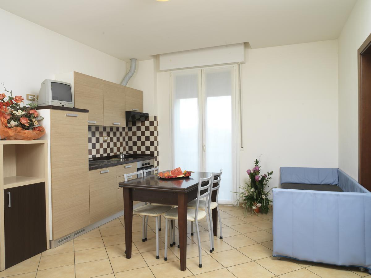 Residence Eurogarden Rimini Eksteriør bilde