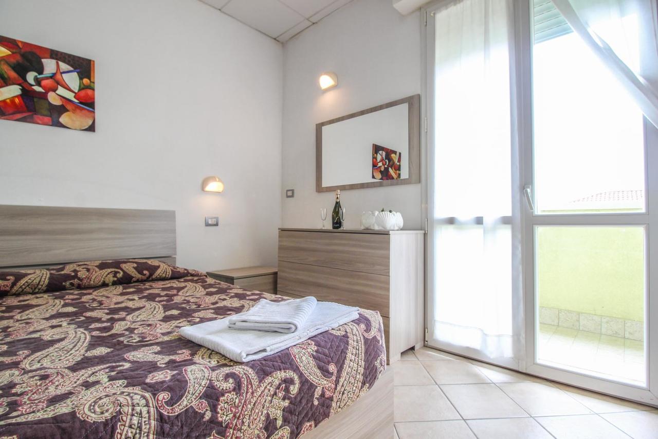 Residence Eurogarden Rimini Eksteriør bilde